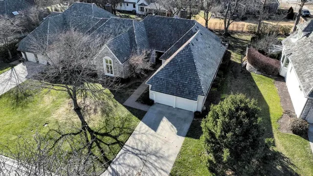 $1,250,000 | 76 Le Mans Court, Prairie Village, KS 66208