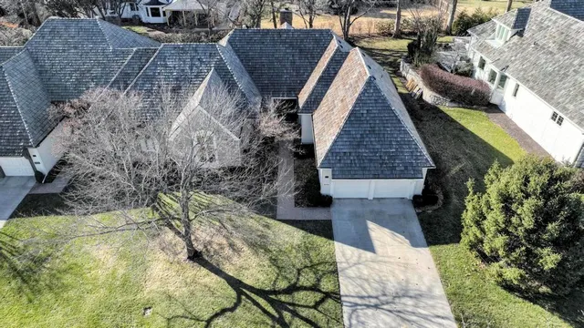 $1,250,000 | 76 Le Mans Court, Prairie Village, KS 66208