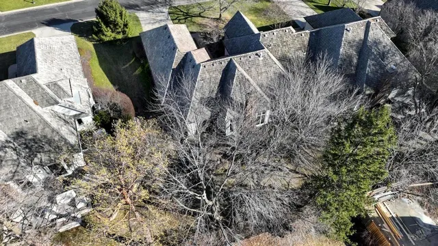 $1,250,000 | 76 Le Mans Court, Prairie Village, KS 66208