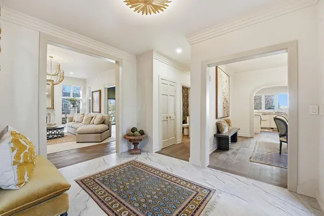 $1,250,000 | 76 Le Mans Court, Prairie Village, KS 66208