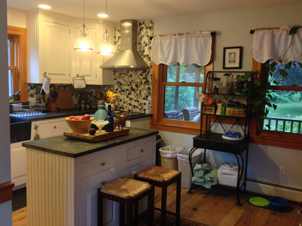 188 River Road Leyden, MA 01337 - Photo 5 of 26