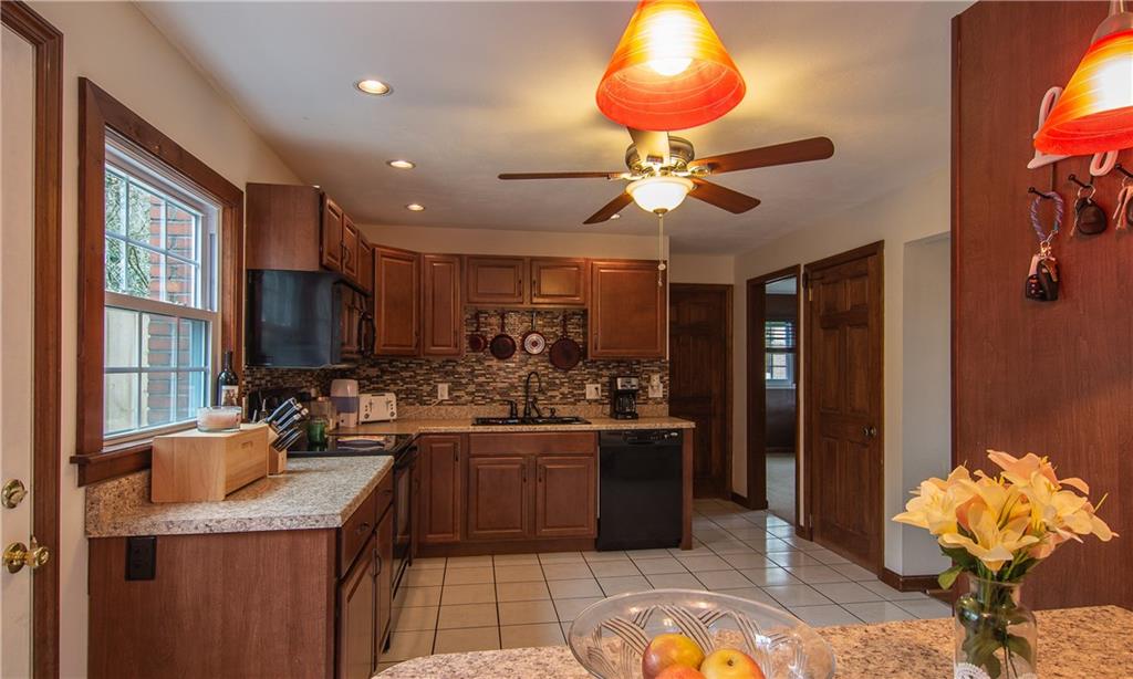 114 E Road Pittsburgh, PA 15209 - Photo 12 of 21