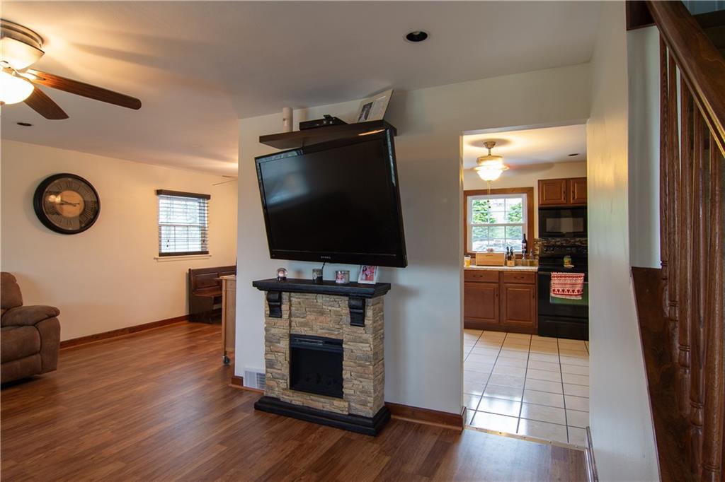 114 E Road Pittsburgh, PA 15209 - Photo 8 of 21