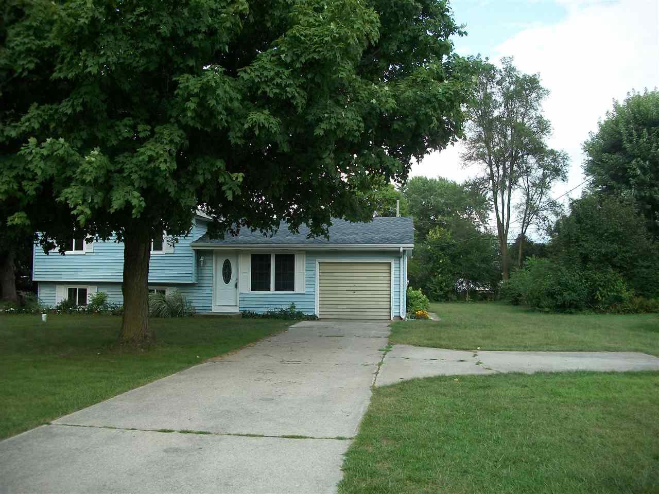 54630 Bittersweet Road Mishawaka, IN 46545 - Photo 7 of 29 Gallery Image 7