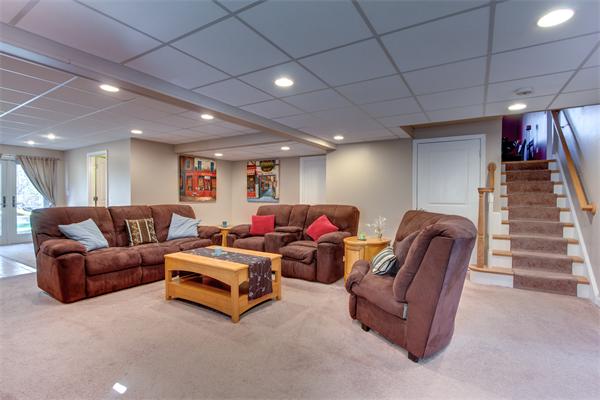 103 Wilmington Road Burlington, MA 01803 - Photo 18 of 26 Gallery Image 18