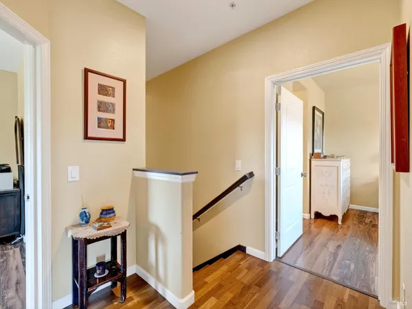 $525,000 | 180 Healdsburg Avenue, Unit A, Cloverdale, CA 95425