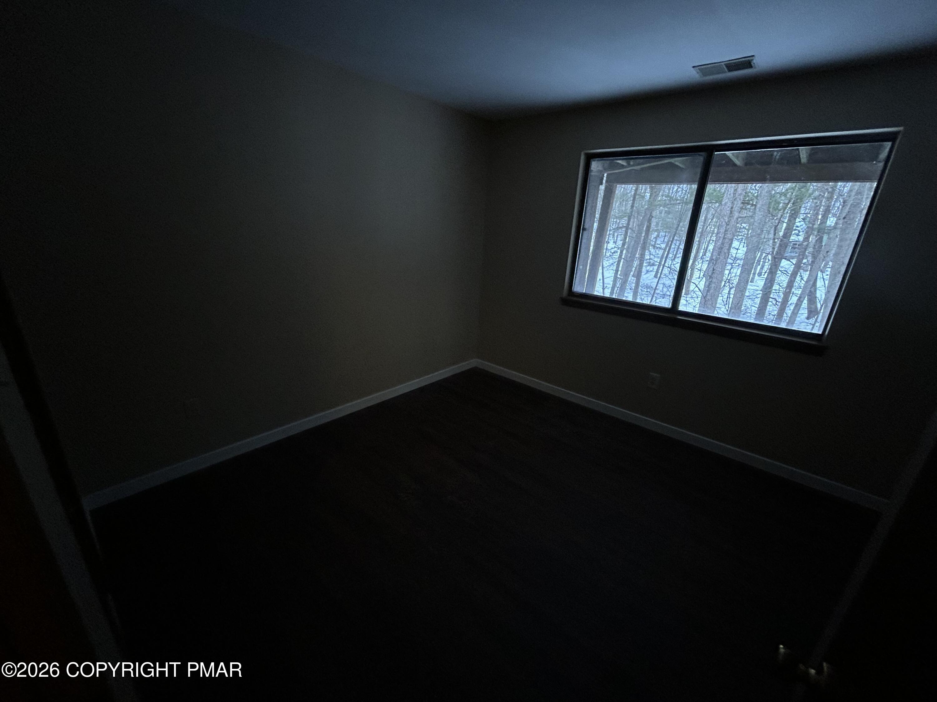 155 Stream Court Bushkill, PA 18324 - Photo 11 of 13 IMG_3860