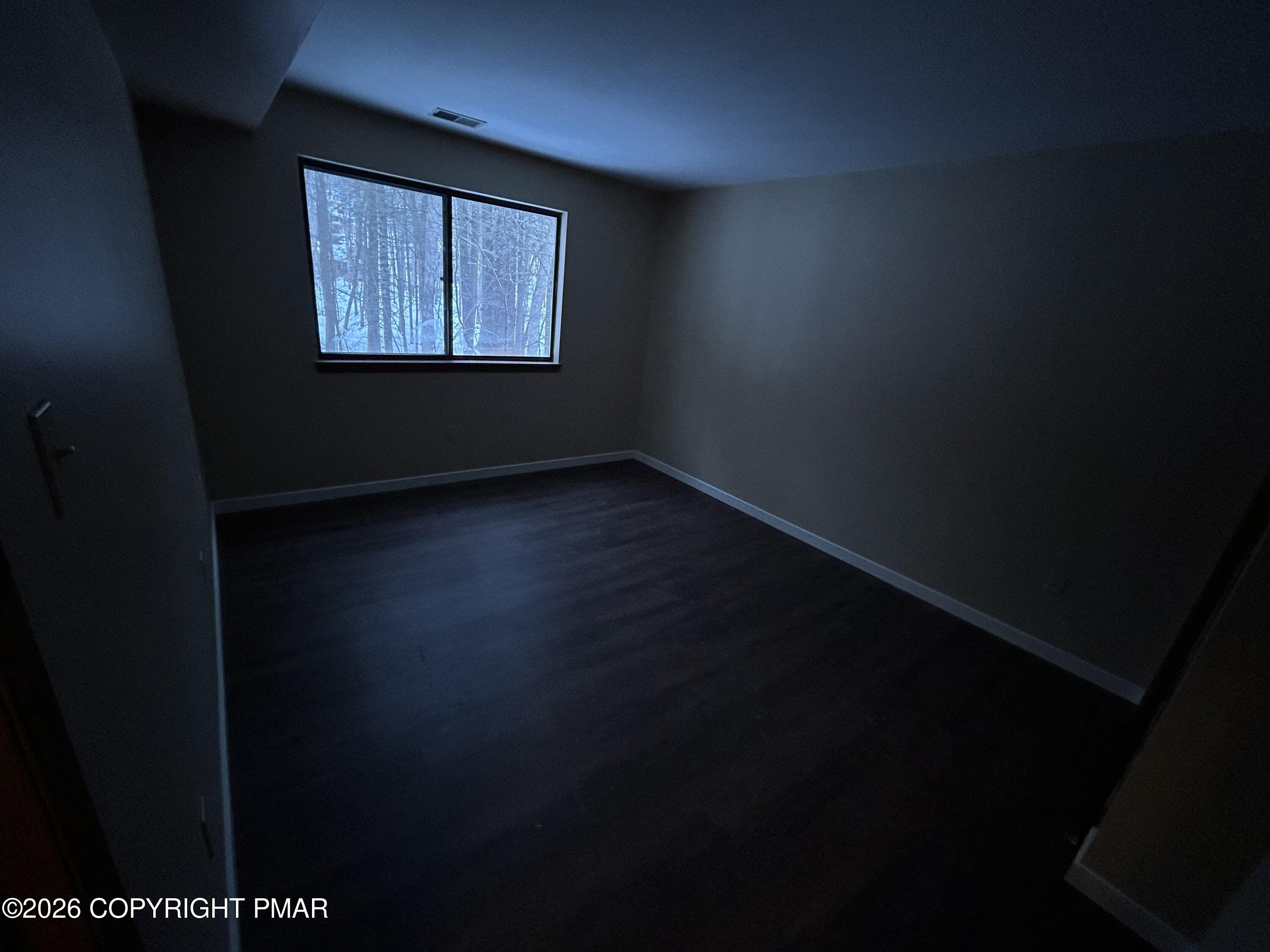 155 Stream Court Bushkill, PA 18324 - Photo 9 of 13 IMG_3858