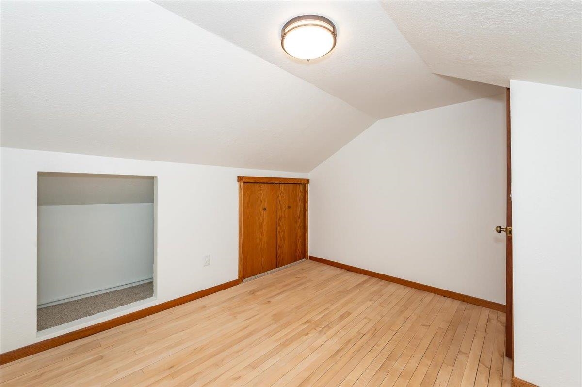 4532 McCulloch Street Duluth, MN 55804 - Photo 11 of 15 Upstairs Bed 1