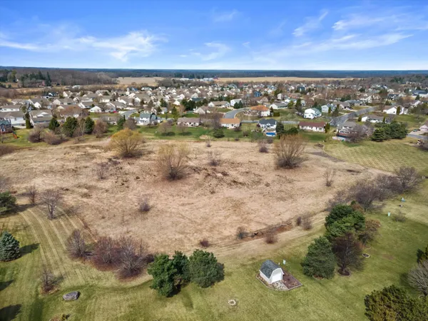 $649,900 | 504 Fairview Circle, Waterford, WI 53185