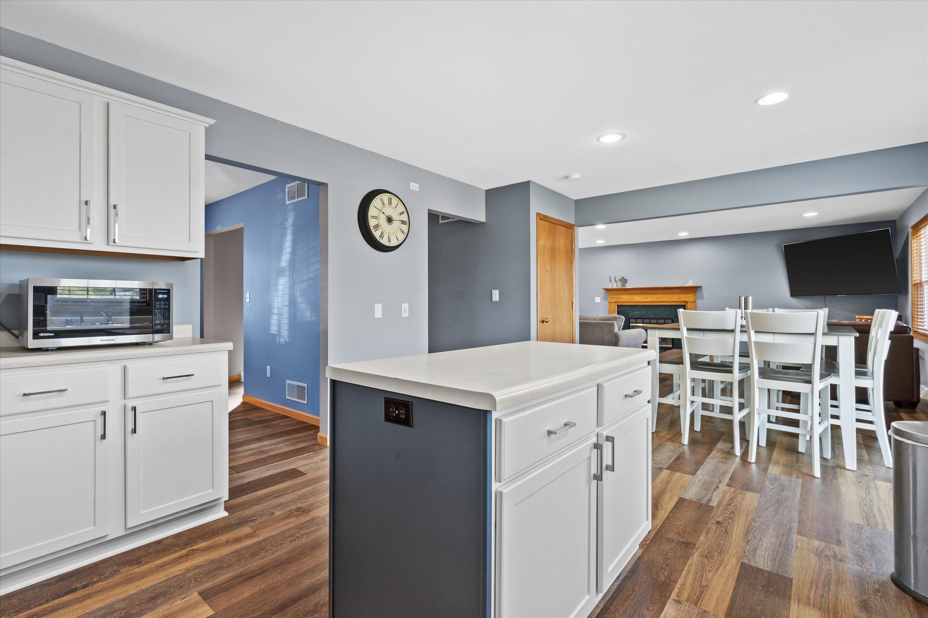 504 Fairview Circle Waterford, WI 53185 - Photo 5 of 49 22-DSC06225