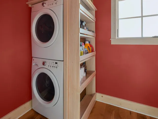 $1,050,000 | 754 Four Winds Road, Ferrisburgh, VT 05473