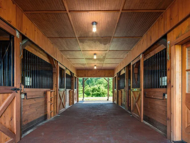 $1,050,000 | 754 Four Winds Road, Ferrisburgh, VT 05473