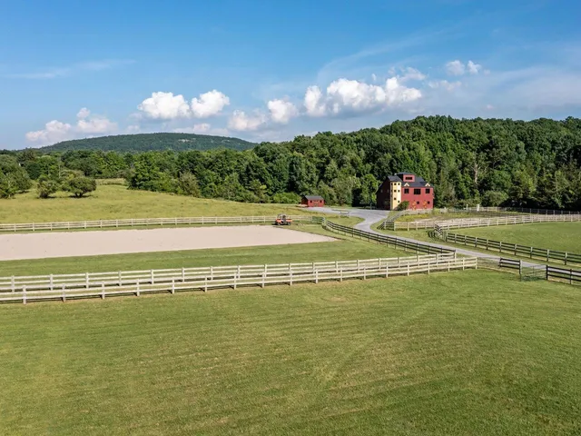 $1,050,000 | 754 Four Winds Road, Ferrisburgh, VT 05473