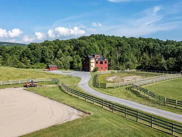 $1,050,000 | 754 Four Winds Road, Ferrisburgh, VT 05473