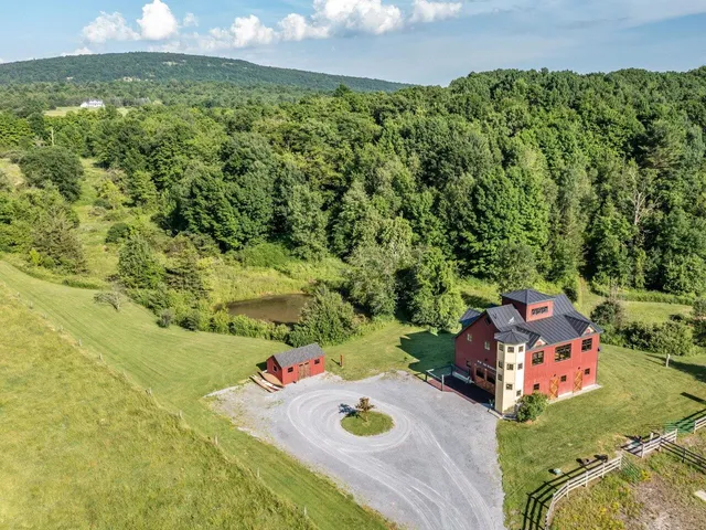 $1,050,000 | 754 Four Winds Road, Ferrisburgh, VT 05473