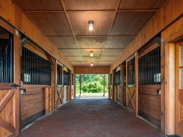 $1,050,000 | 754 Four Winds Road, Ferrisburgh, VT 05473