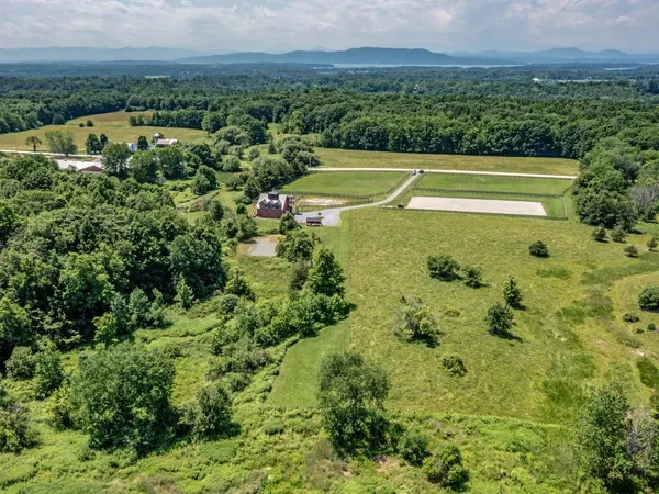 $1,050,000 | 754 Four Winds Road, Ferrisburgh, VT 05473