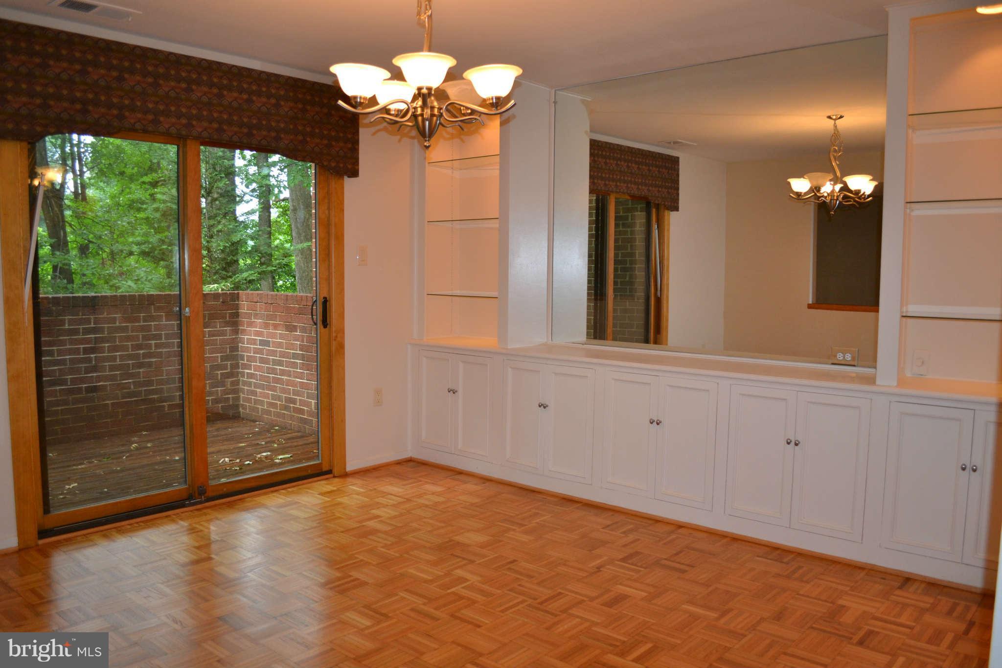 11731 Indian Ridge Road Reston, VA 20191 - Photo 4 of 30 Dining Room