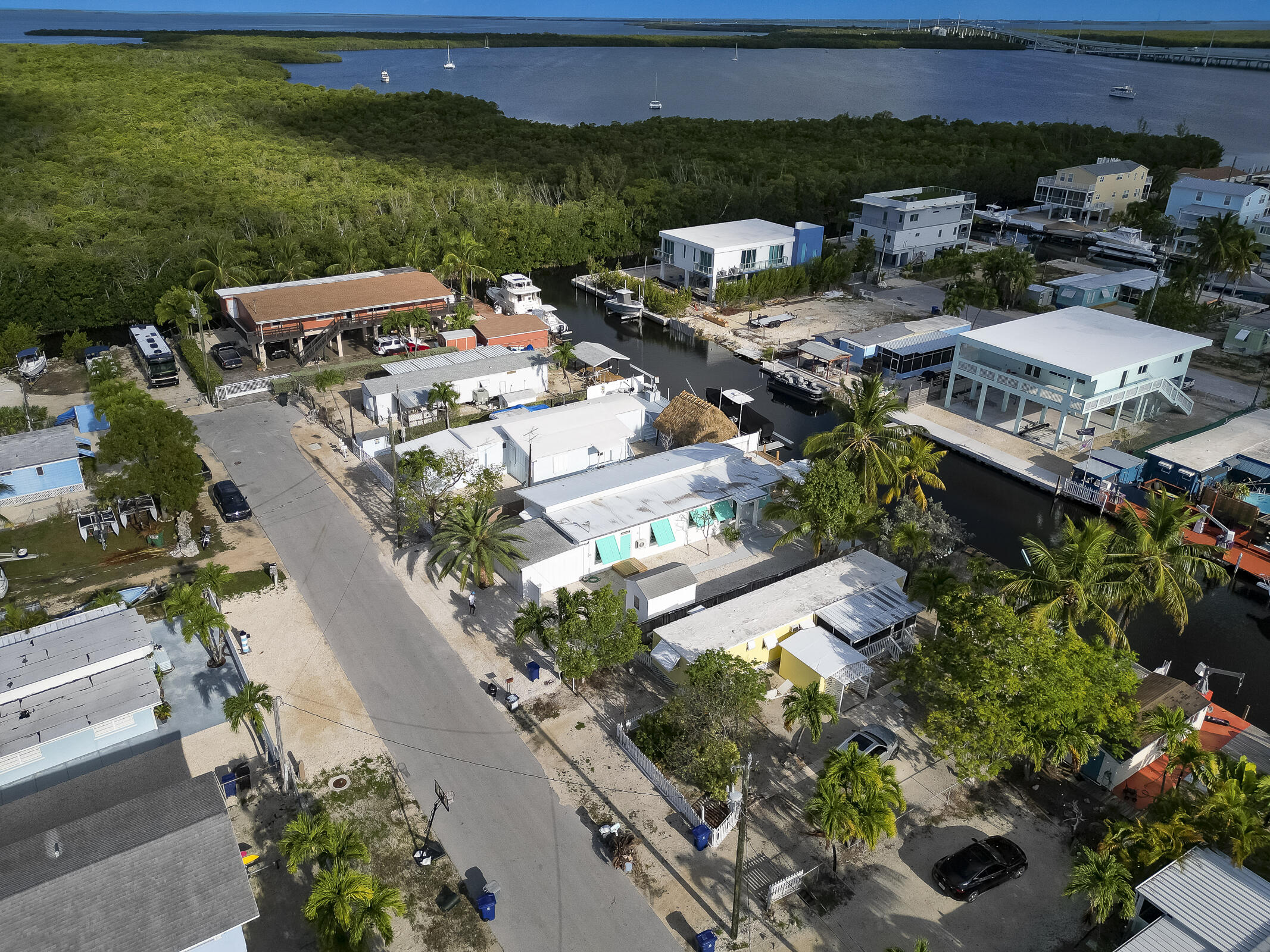 355 Vaca Road Key Largo, FL 33037 - Photo 30 of 32 DJI_0775