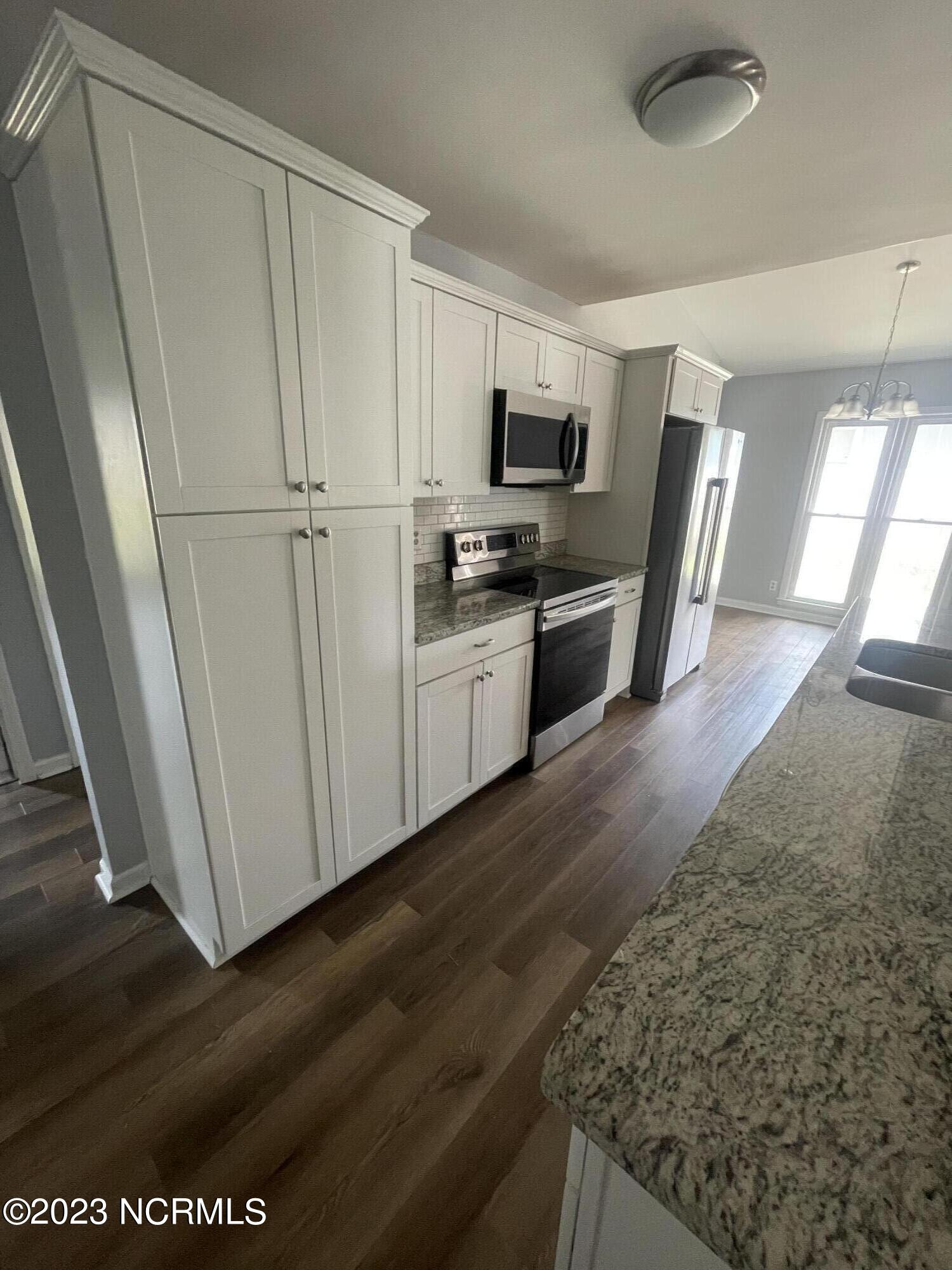 3337 Red Fox Road Spring Lake, NC 28390 - Photo 5 of 11