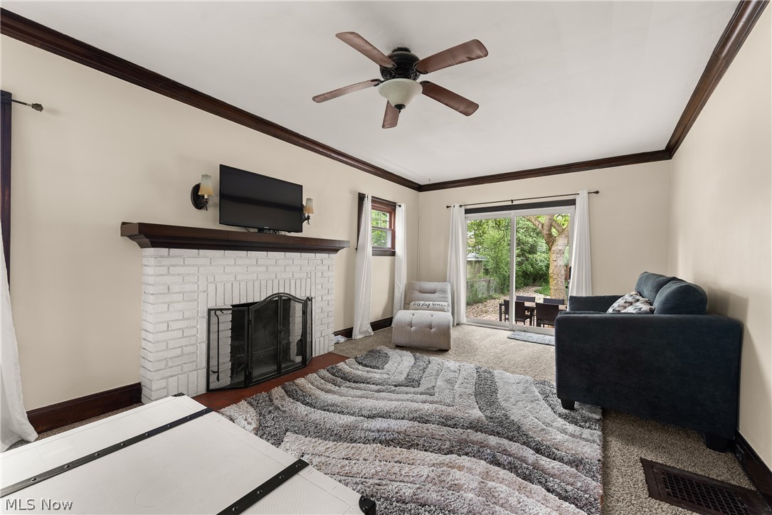 1473 Parkhill Road Cleveland Heights, OH 44121 - Photo 8 of 35