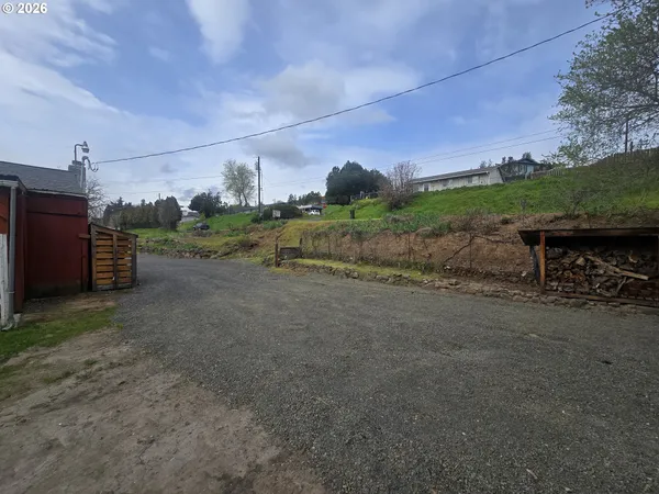 $389,900 | 1027 Sunflower Street West, The Dalles, OR 97058