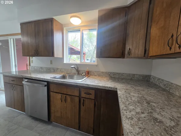 $389,900 | 1027 Sunflower Street West, The Dalles, OR 97058