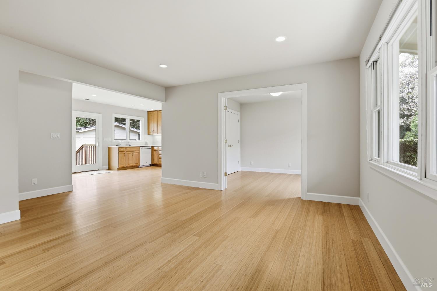 2166 Fifth Avenue San Rafael, CA 94901 - Photo 7 of 29