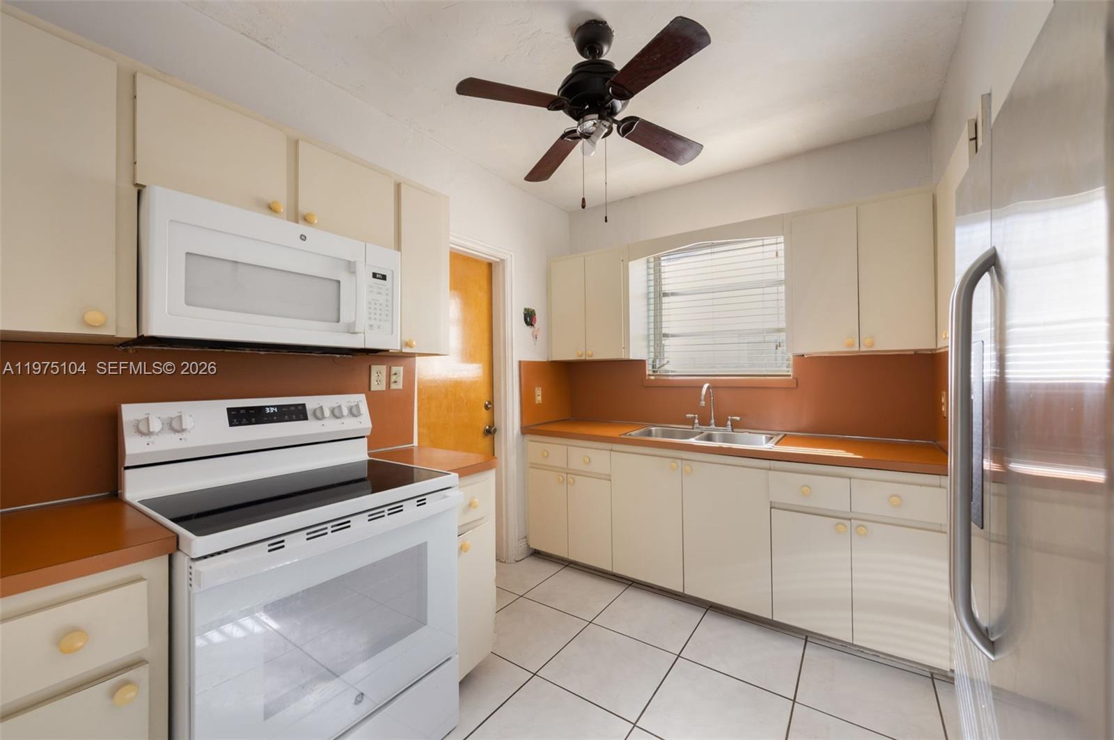 2367 Southwest 23rd Terrace Miami, FL 33145 - Photo 9 of 25