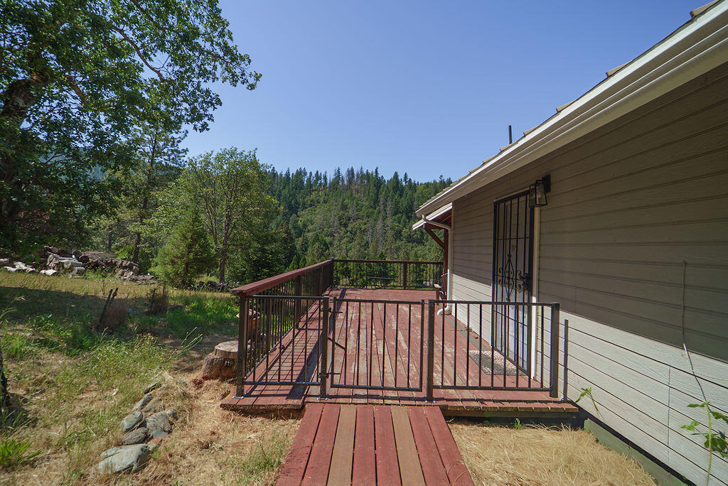 331 Steel Bridge Road Douglas City, CA 96024 - Photo 34 of 43 deck