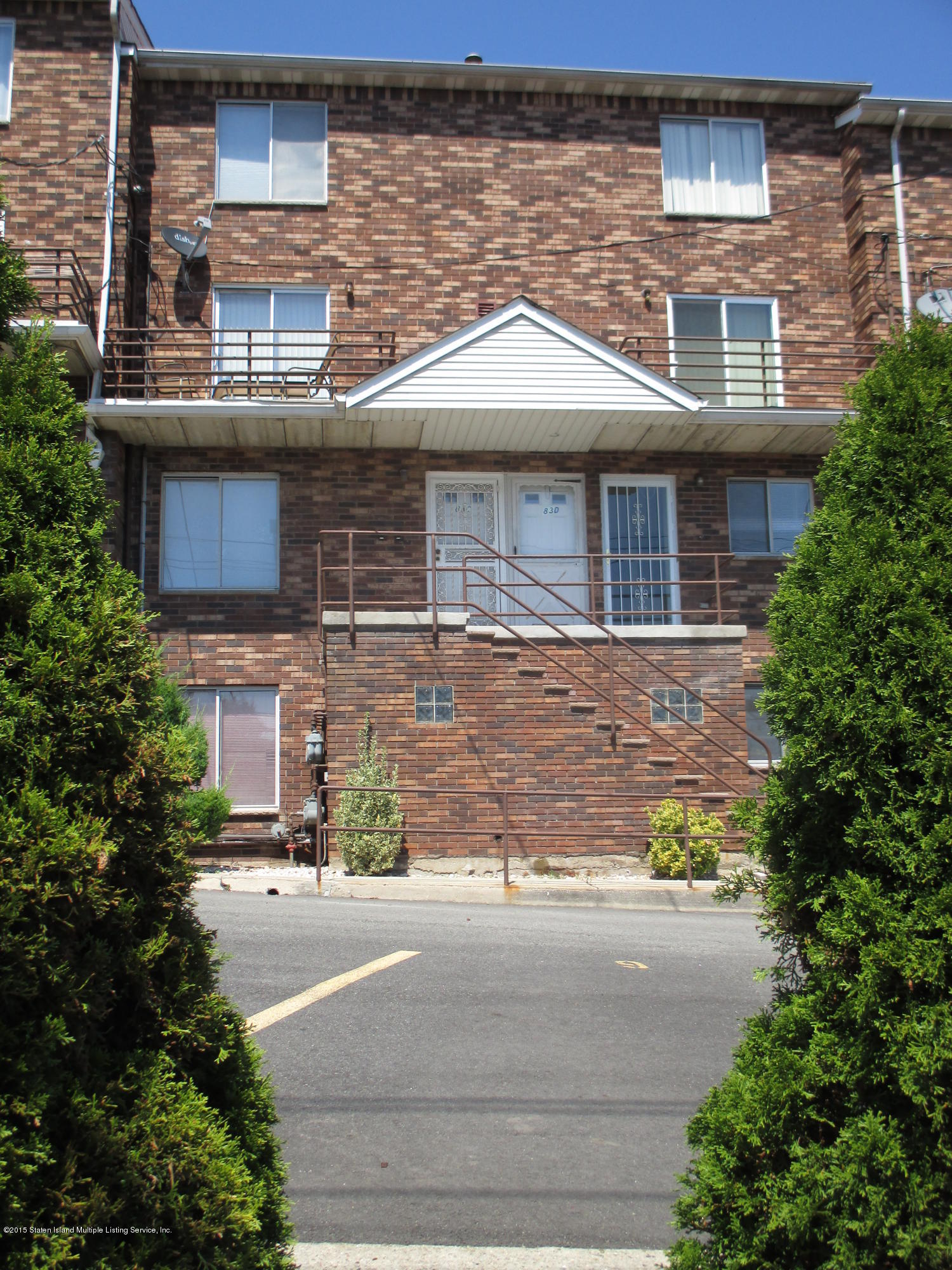 83 Narrows Road North, Unit 2D Staten Island, NY 10305 - Photo 1 of 16 best front bet trees
