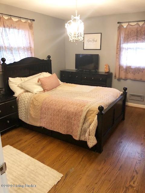 8910 Waltlee Road Louisville, KY 40291 - Photo 9 of 18 Bedroom