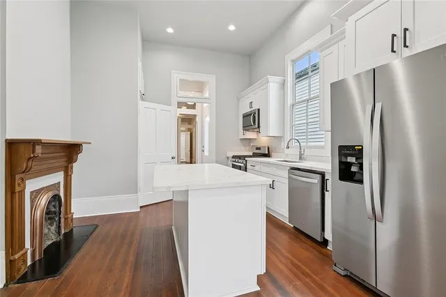 $1,800 | 3427 Baronne Street, New Orleans, LA 70115