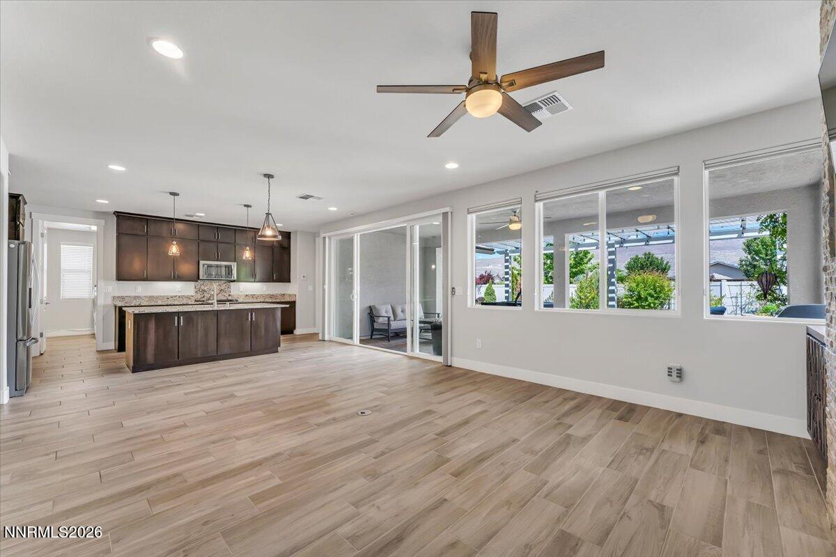 9820 Shadowless Trail Reno, NV 89521 - Photo 12 of 42 12-9820 Shadowless Trail Reno NV 89521 (