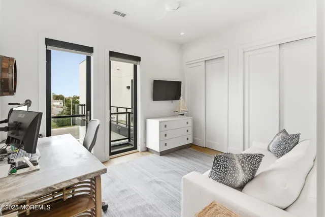 $9,300 | 200 North Ocean Avenue, Unit 6, Long Branch, NJ 07740