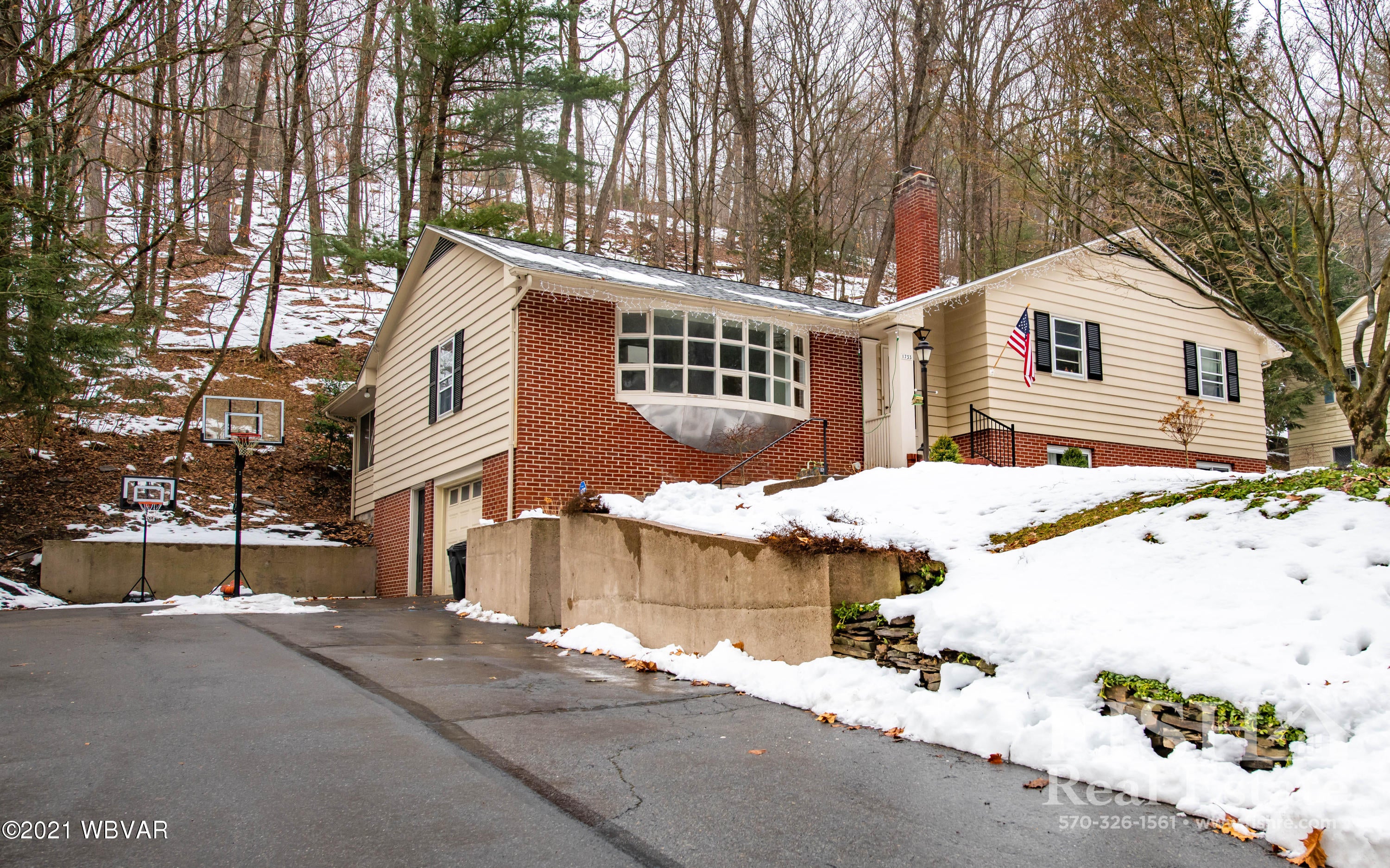 1733 Ravine Road Williamsport, PA 17701 - Photo 1 of 29 Gallery Image 1