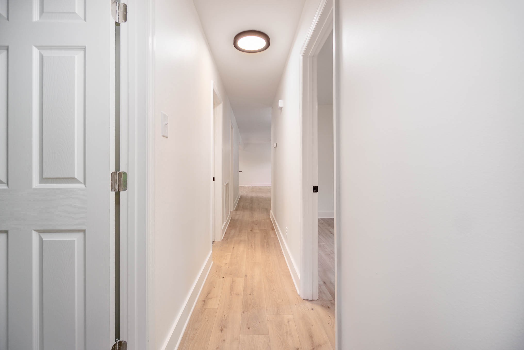 1401 Manor Road Columbia, TN 38401 - Photo 27 of 35 a view of a hallway with wooden floor