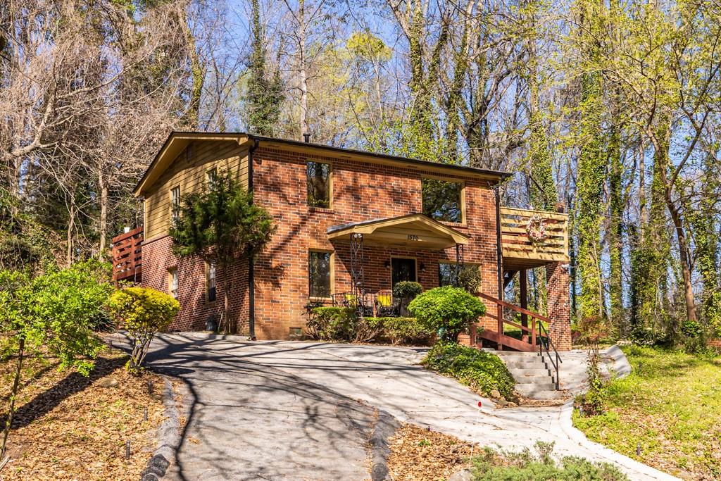 1570 Spring Lane Northwest, Unit B Atlanta, GA 30314 - Photo 2 of 25