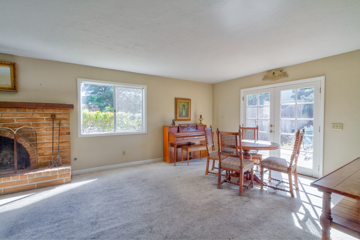 1961 Elevado Road Vista, CA 92084 - Photo 17 of 25