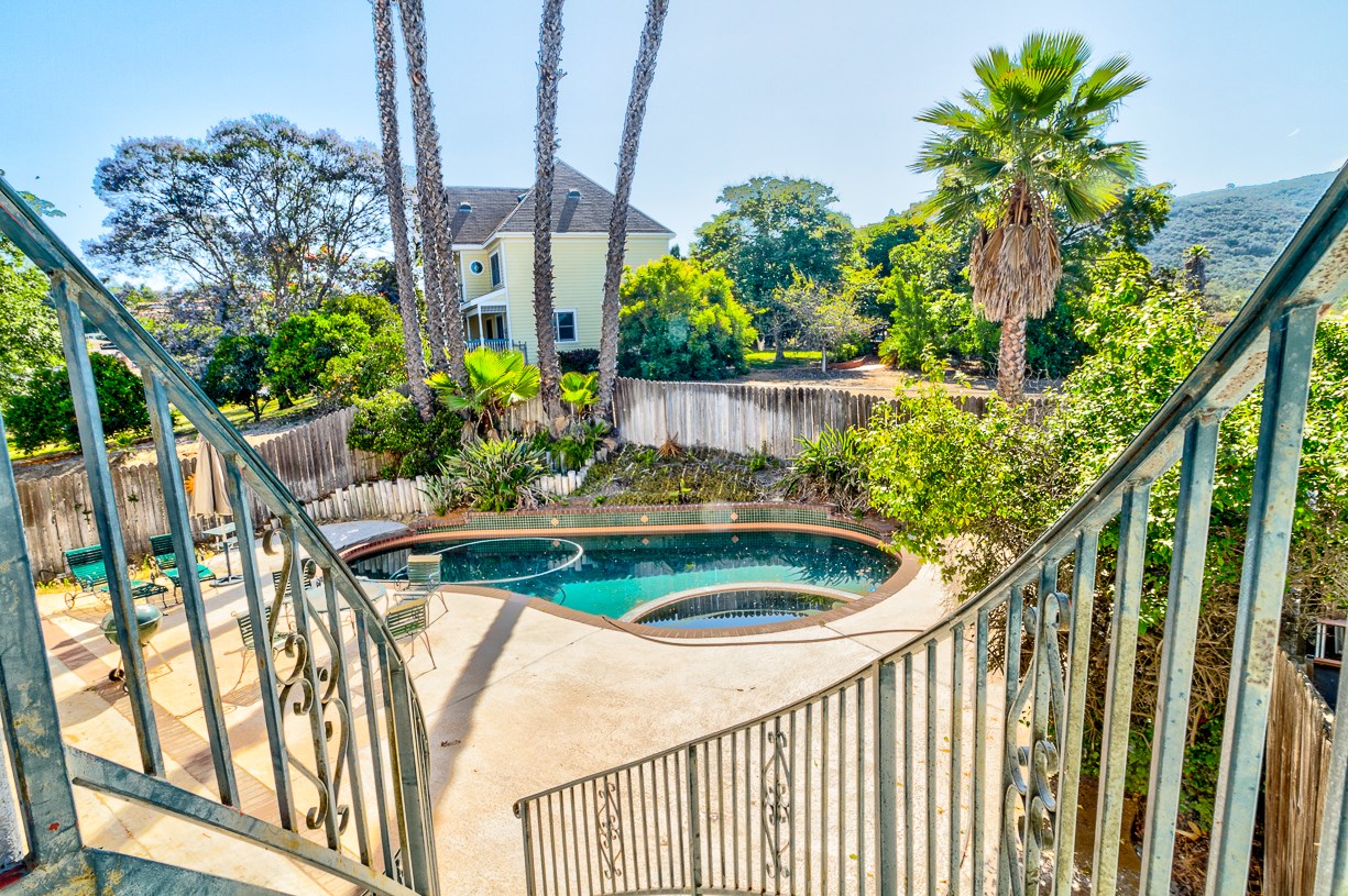1961 Elevado Road Vista, CA 92084 - Photo 4 of 25