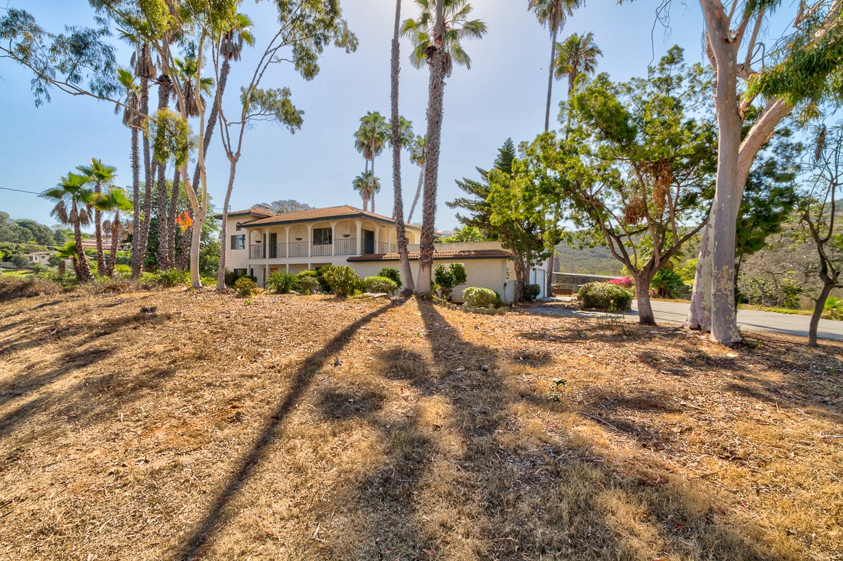 1961 Elevado Road Vista, CA 92084 - Photo 7 of 25