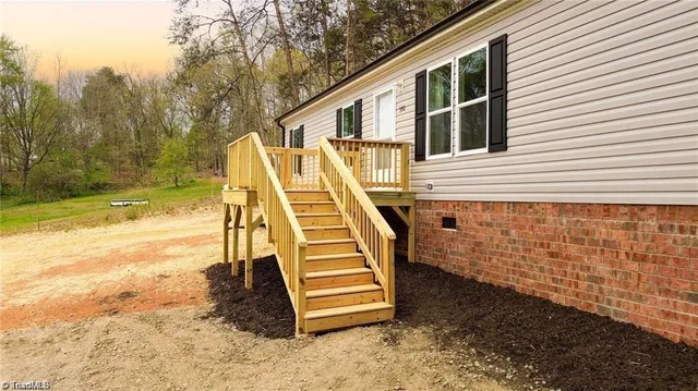 $229,000 | 1975 Carl Fox Road, Taylorsville, NC 28681