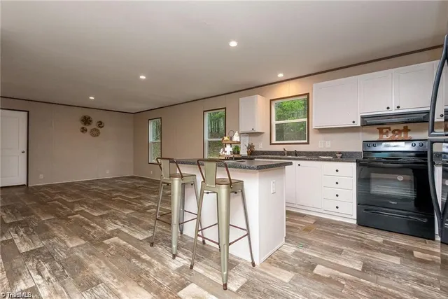 $229,000 | 1975 Carl Fox Road, Taylorsville, NC 28681