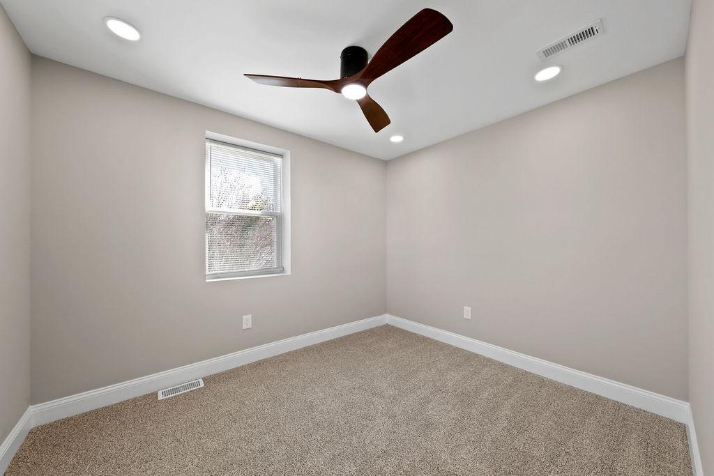 925 Union Landing Road Cinnaminson, NJ 08077 - Photo 31 of 43 Bedroom # 4