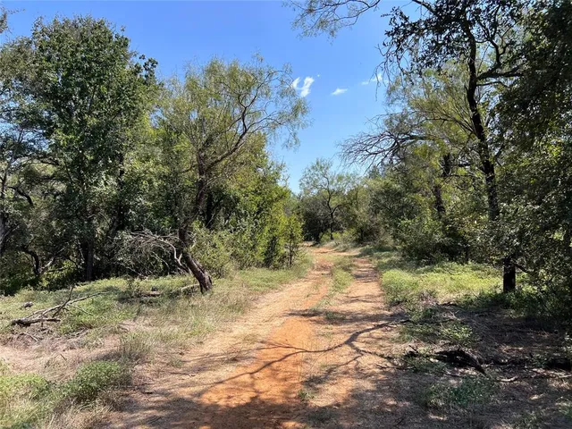 $440,000 | 20 Ih, Santo, TX 76472