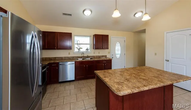 $264,500 | 644 Arrowhead Lane, Union, MO 63084