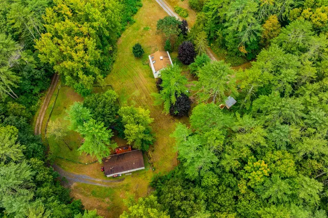 $495,000 | 190-194 Cemetery Road, Arlington, VT 05250