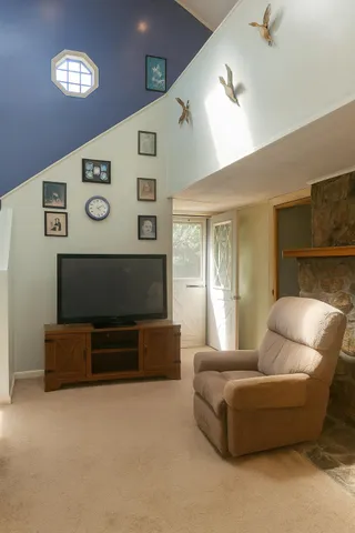 $495,000 | 190-194 Cemetery Road, Arlington, VT 05250