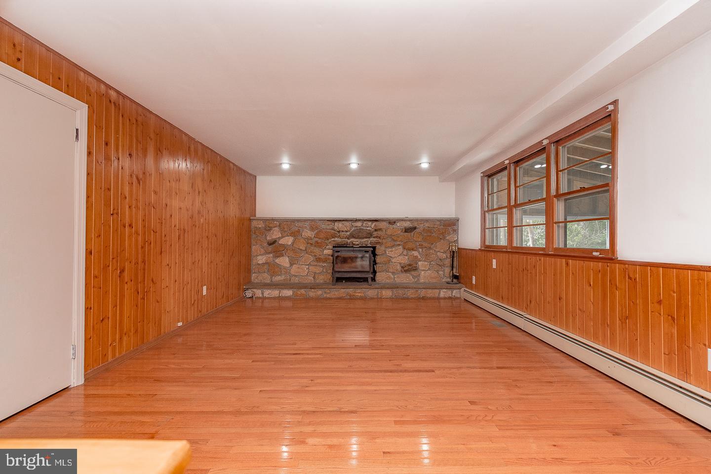 1901 Byberry Road Bensalem, PA 19020 - Photo 23 of 56 Family Room
